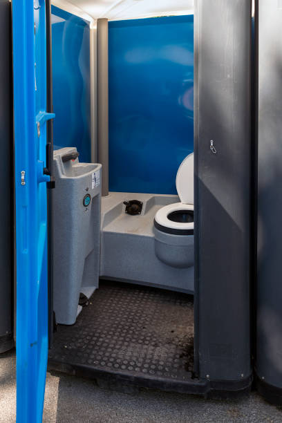 Portable Toilet Options We Offer in Carrollton, IL