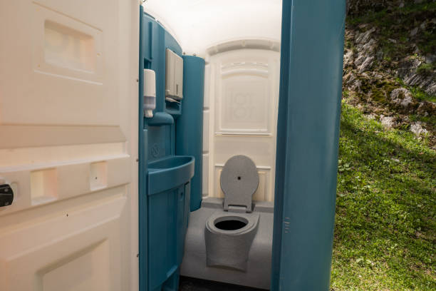 Best Portable toilet rental cost  in Carrollton, IL